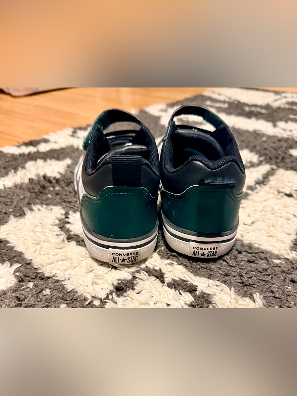 Converse Boys Sneaker Bundle Like New!!! - Picture 4 of 12